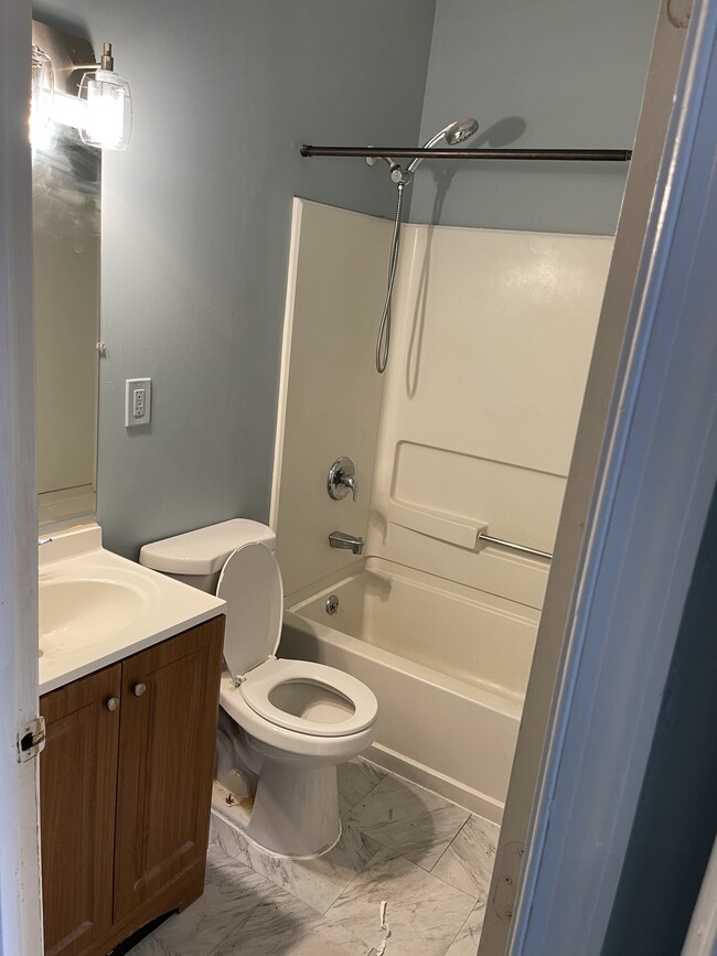 Photo - 1102 N Heald St