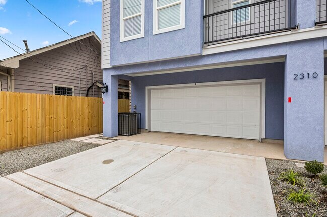 Photo - 2310 Detering St