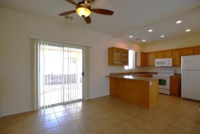 Photo - 2300 E Magma Rd