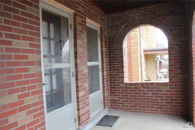 Building Photo - 5021 Oleatha Ave Rental