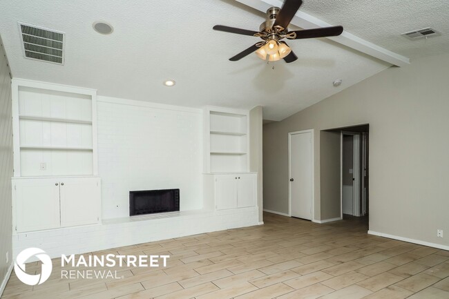 Photo - 2817 Fairfield Dr