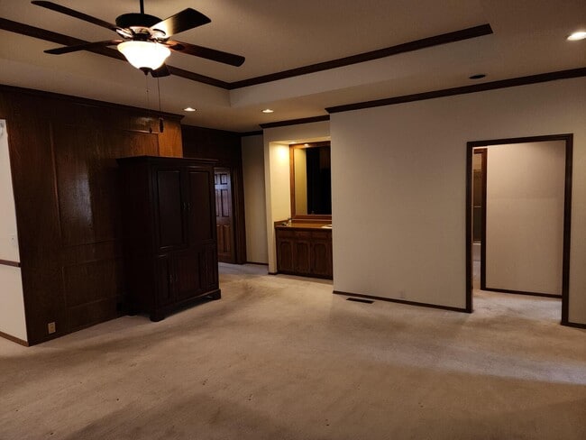 Photo - 9335 Admiral Lowell Pl NE