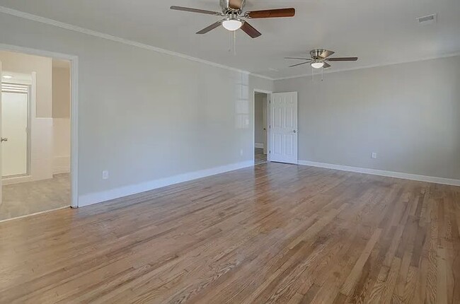 Photo - 309 W N 2nd St