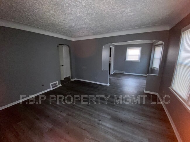 Photo - 9954 Evergreen Rd