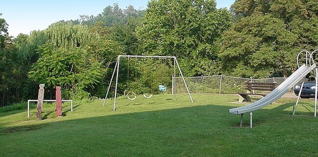 Playground - White Oak Village Apartments