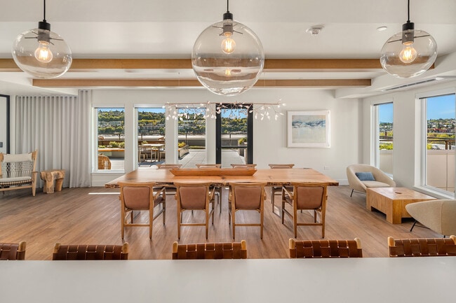 Photo - Liza Eastlake