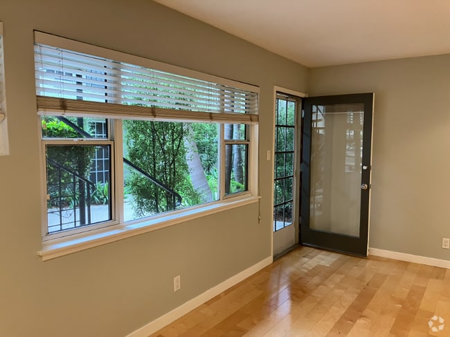 Building Photo - 629 Idaho Ave Rental