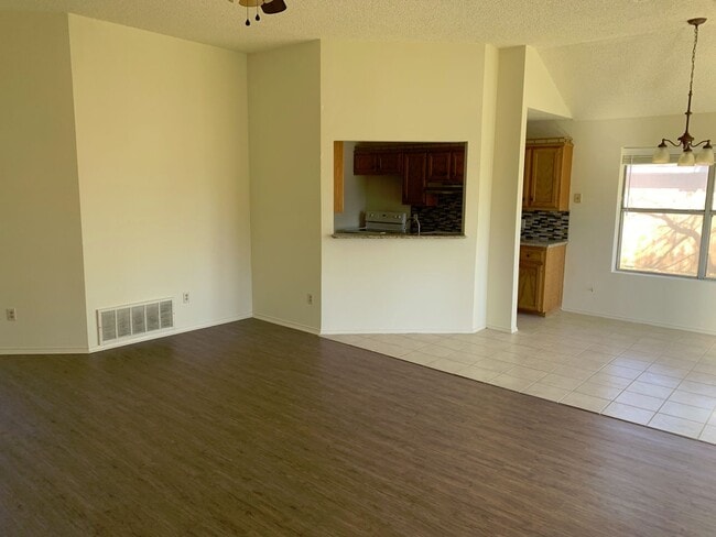 Single Family Home - Single Family Home