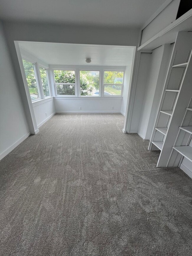 Photo - 3 Bedroom Greenwood Home!