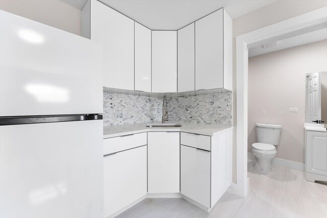 Photo - 2329 West Dr Unit 1