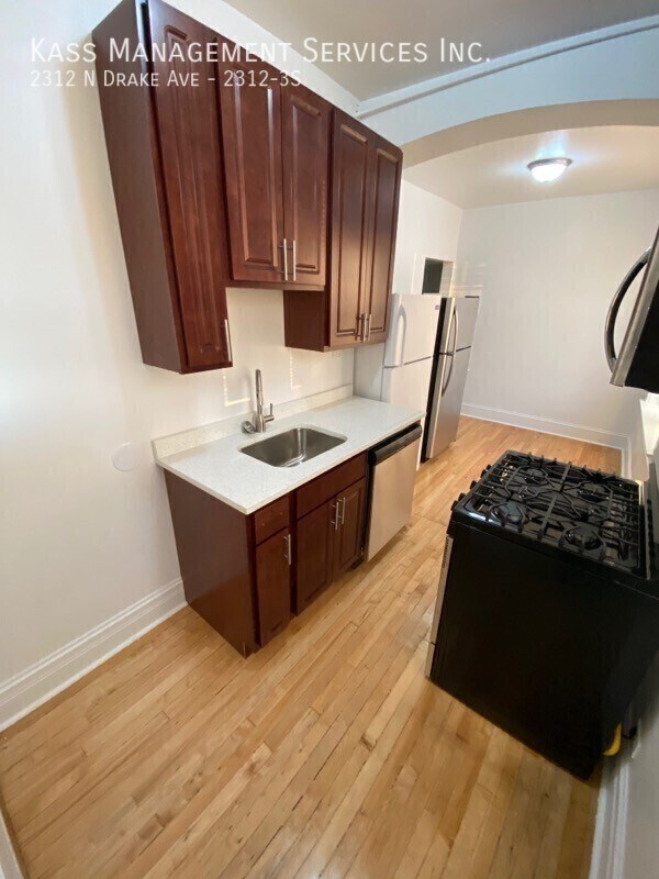 Building Photo - 2312 N Drake Ave Unit 2312-3S