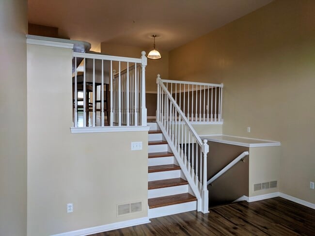 Escaleras - 2916 Barclay Way Unidad 2916