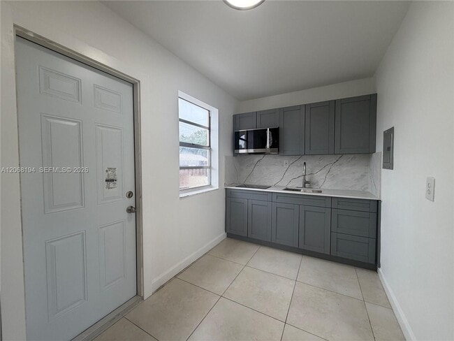 Photo - 10518 NW 30th Ave Unidad 1