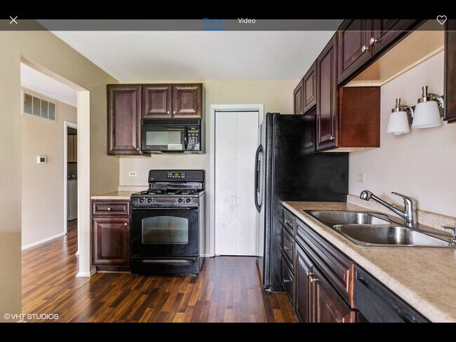 Photo - 1026 Auburn Ln Unit 1026