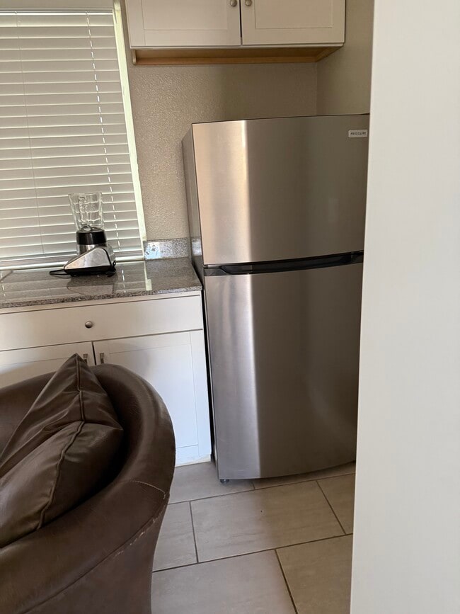 Photo - 4212 Las Lomas Ave Unidad Studio