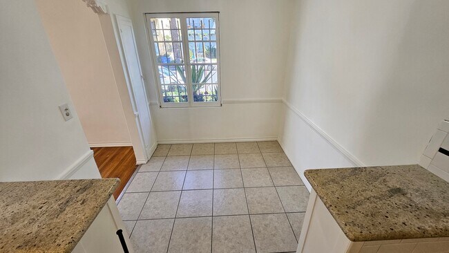 Photo - 355 Cochran Ave Unit 102