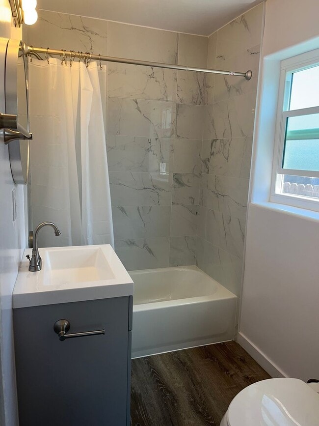 Photo - 1134 1/2-1134 1/2 E 81st St Unit 1132 1/2