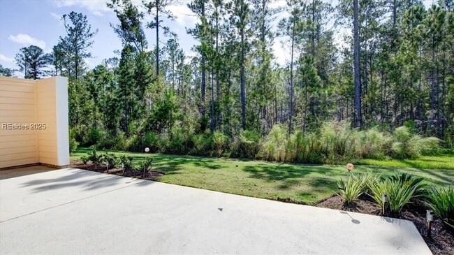 Photo - 125 Parrot Ave