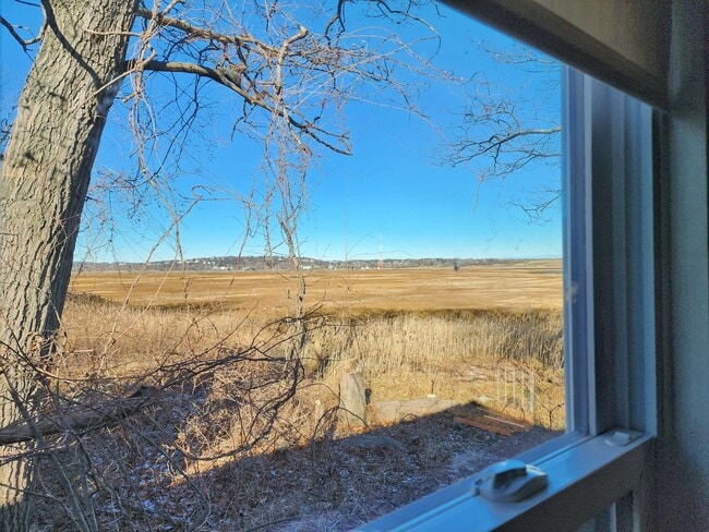 Building Photo - 46 Flint St Unit R