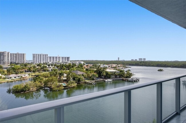 Photo - 330 Sunny Isles Blvd Unidad 5-708