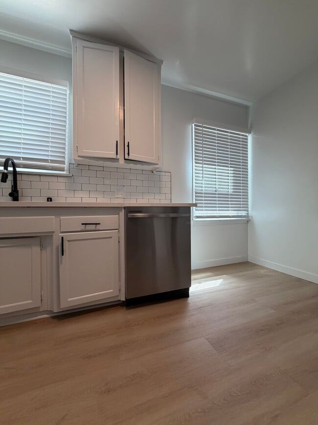 5327 Kinston Ave Unit 5329