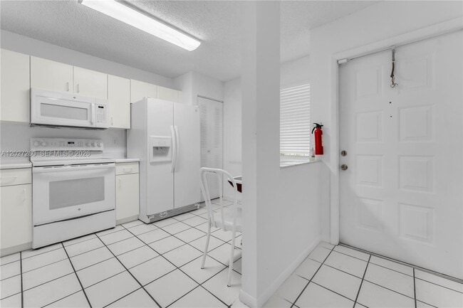 Photo - 9511 Weldon Cir Unit G308