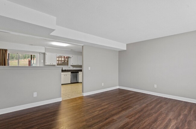 Photo - Now Available! - 4 Bedroom Home in East Brainerd!