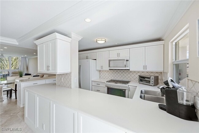 Photo - 610 Broad Ave S Unit J610