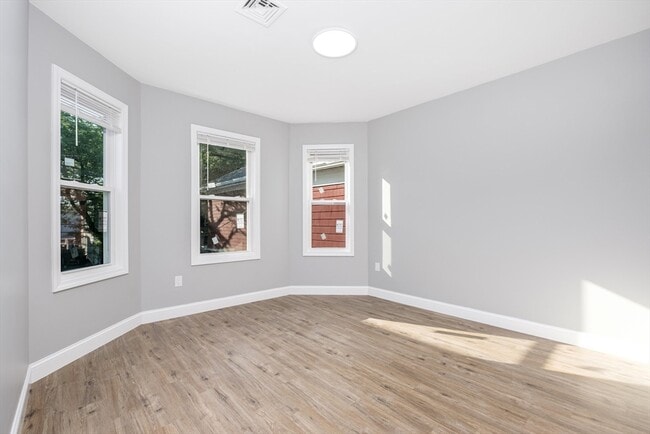 Photo - 335 Windsor St Unit 337
