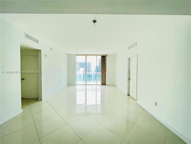Photo - 951 Brickell Ave Unit 951 Brickell Ave 2407