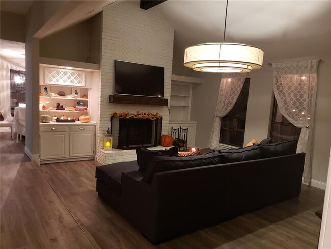 Photo - 128 Long Wood Ave