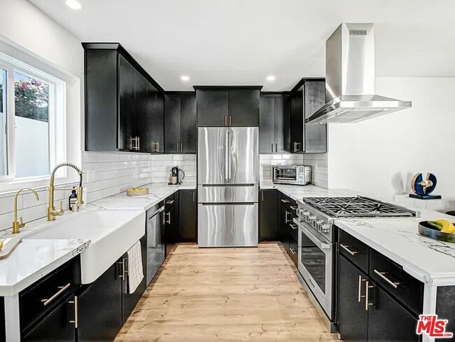 Photo - 7425 W 88th Pl