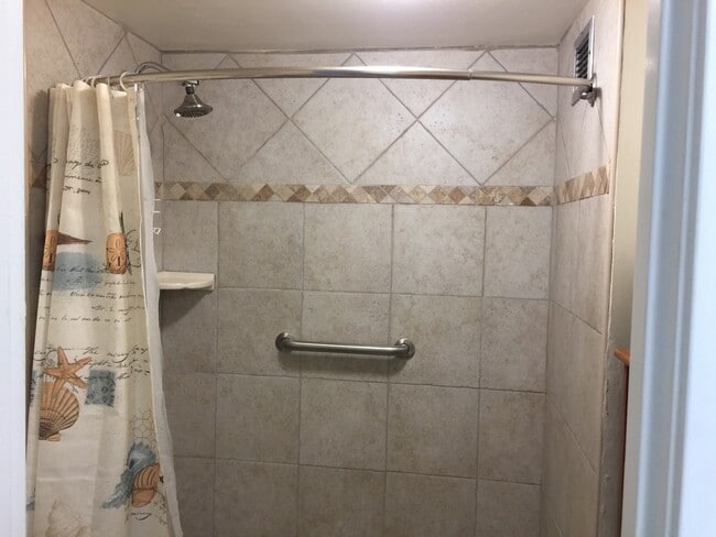 Photo - 497: MVT-0432 Unit MAKAHA VALLEY TOWERS