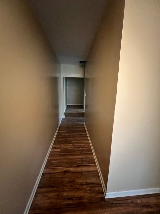 138 W 70th St Unit 1