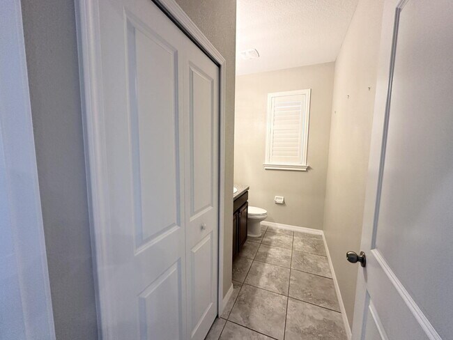 Photo - Charming 3-Bed Oasis with 2.5 Baths in Beautiful Bexley!