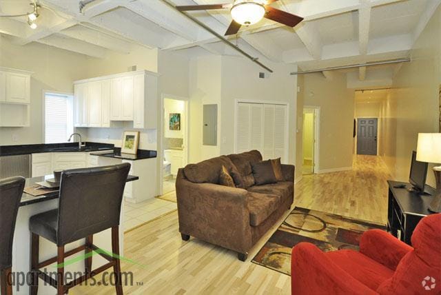 Interior Photo - Gallery 3450 Rental
