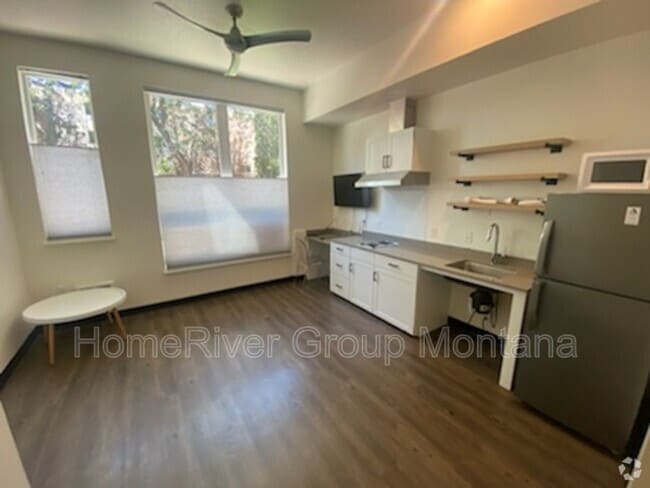 Building Photo - 320 Clay St Rental