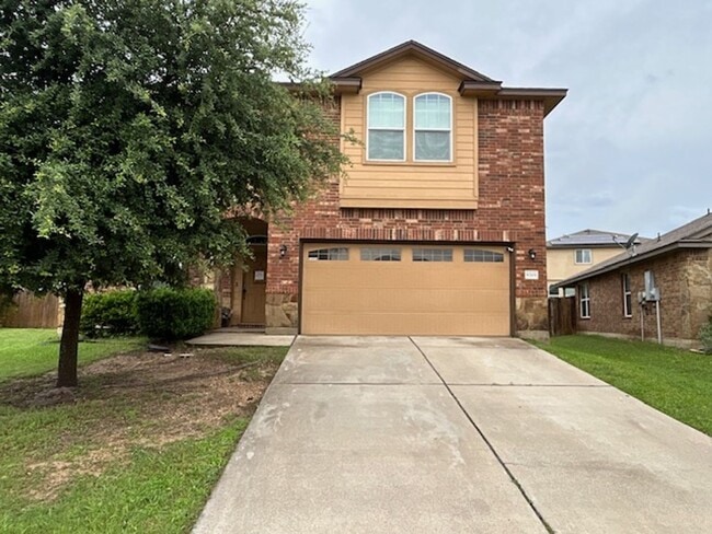 Building Photo - 4 bedroom home located in Yowell Ranch
