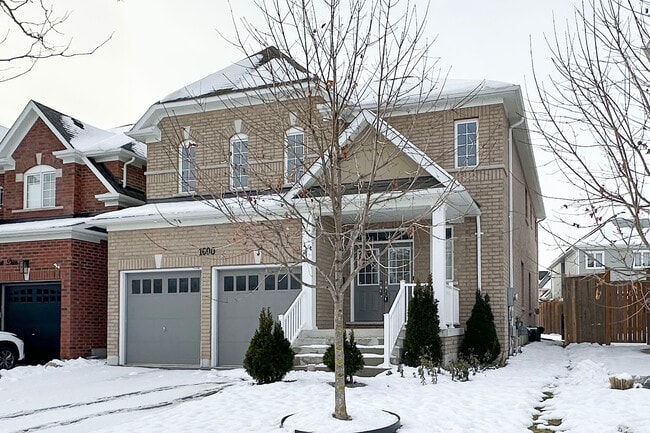 Building Photo - Fabulous 4-Bedroom Home for Rent in North Oshawa