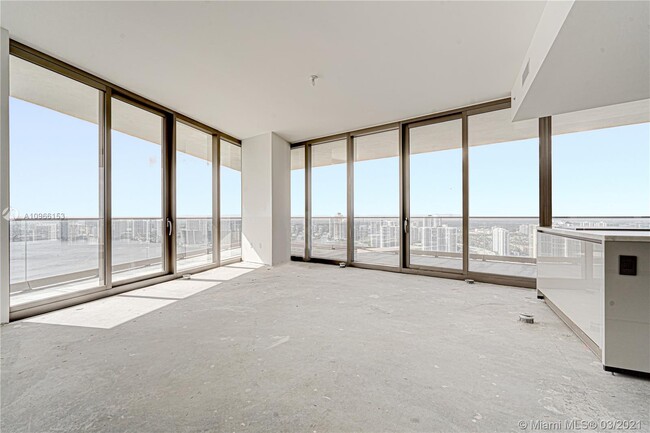 Photo - 18975 Collins Ave Rental