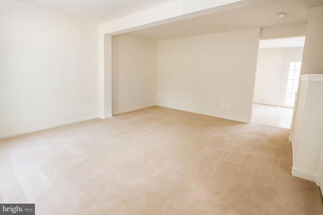 Building Photo - 11321 Amberlea Farm Dr
