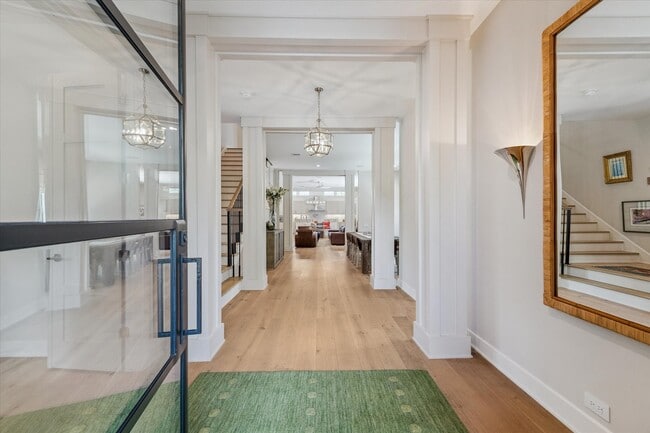 Building Photo - 1136 Woodland St