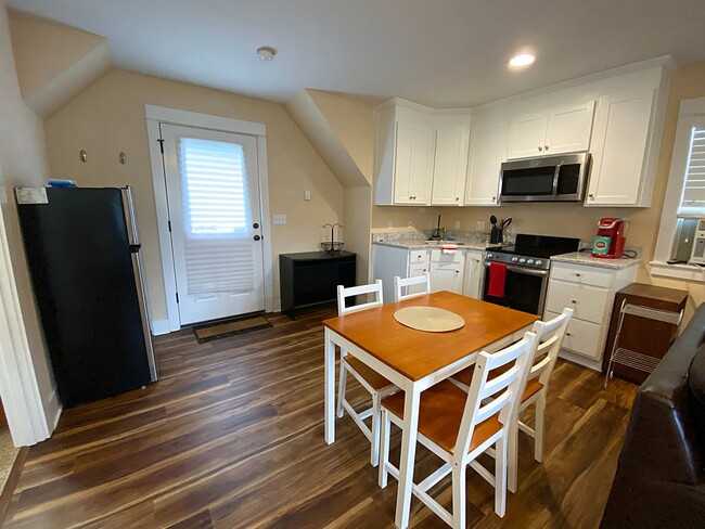 Photo - Furnished ADU in Multnomah Village on Quie...