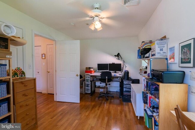 Photo - 4813 Walton Ave Unidad 3