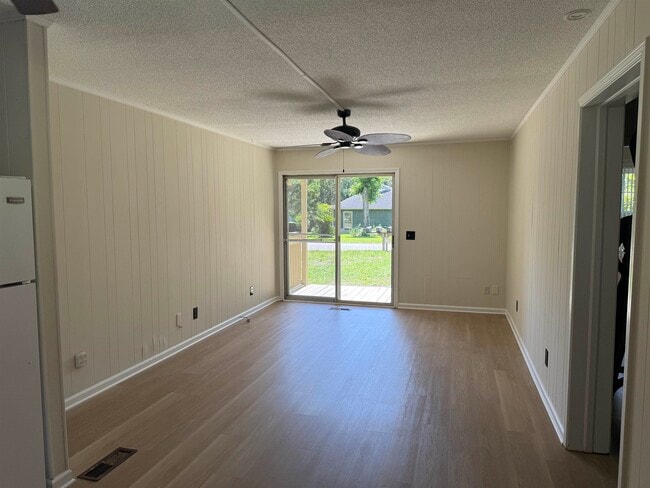 Photo - 4067 Fairway Dr