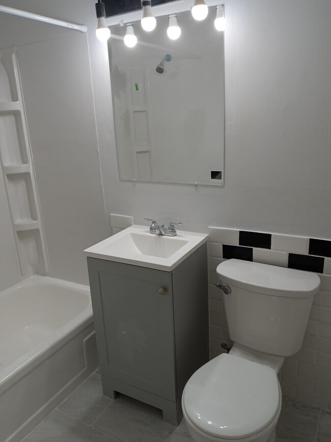 Photo - 96th Street Apartments