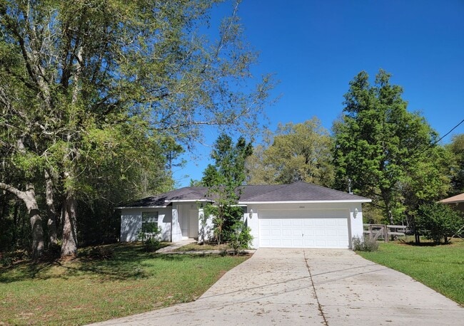 Building Photo - Gorgeous 3/2/2 in Citrus Springs!!!