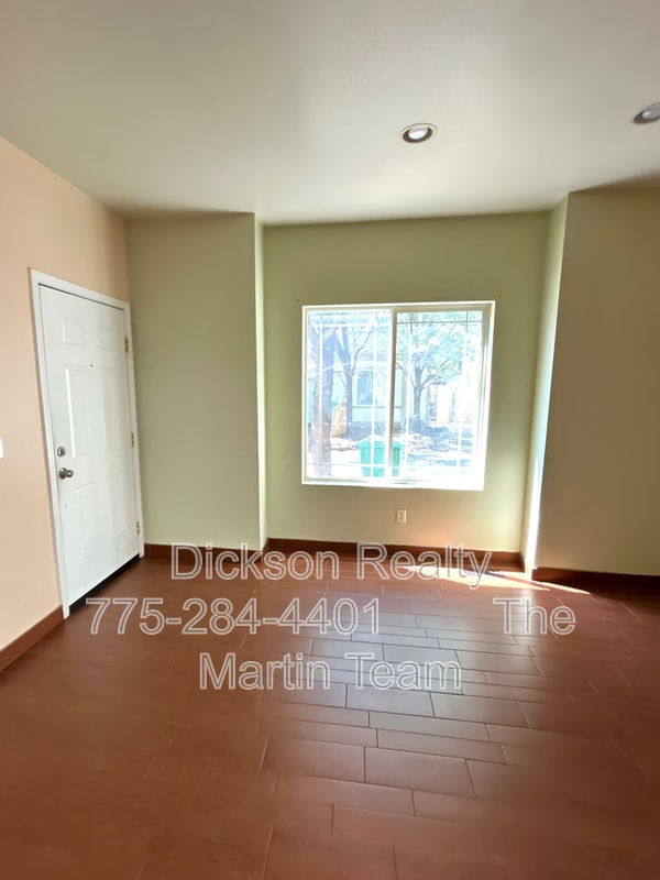 Photo - 1317 Powell Ln