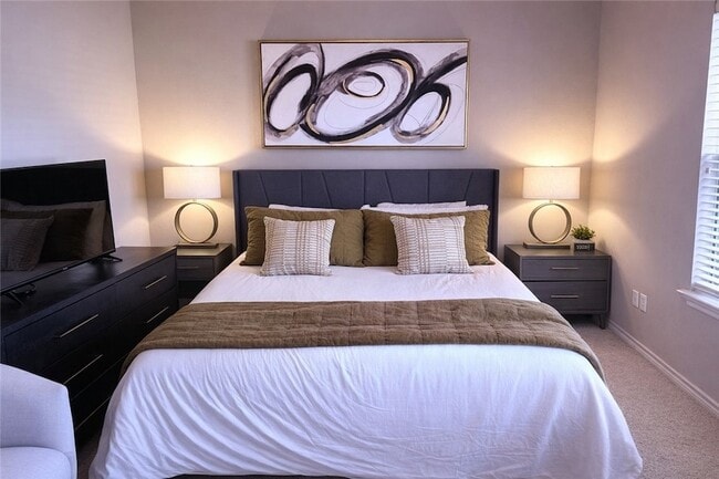 Building Photo - 114 Forest Dr Loop