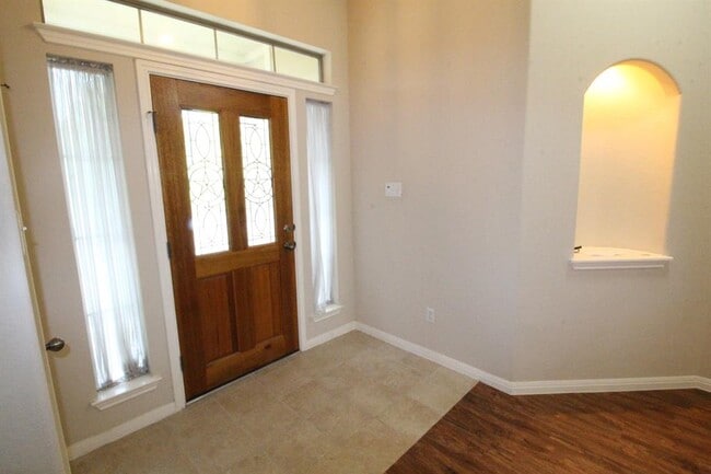 Photo - 1600 Kingston Lacy Blvd